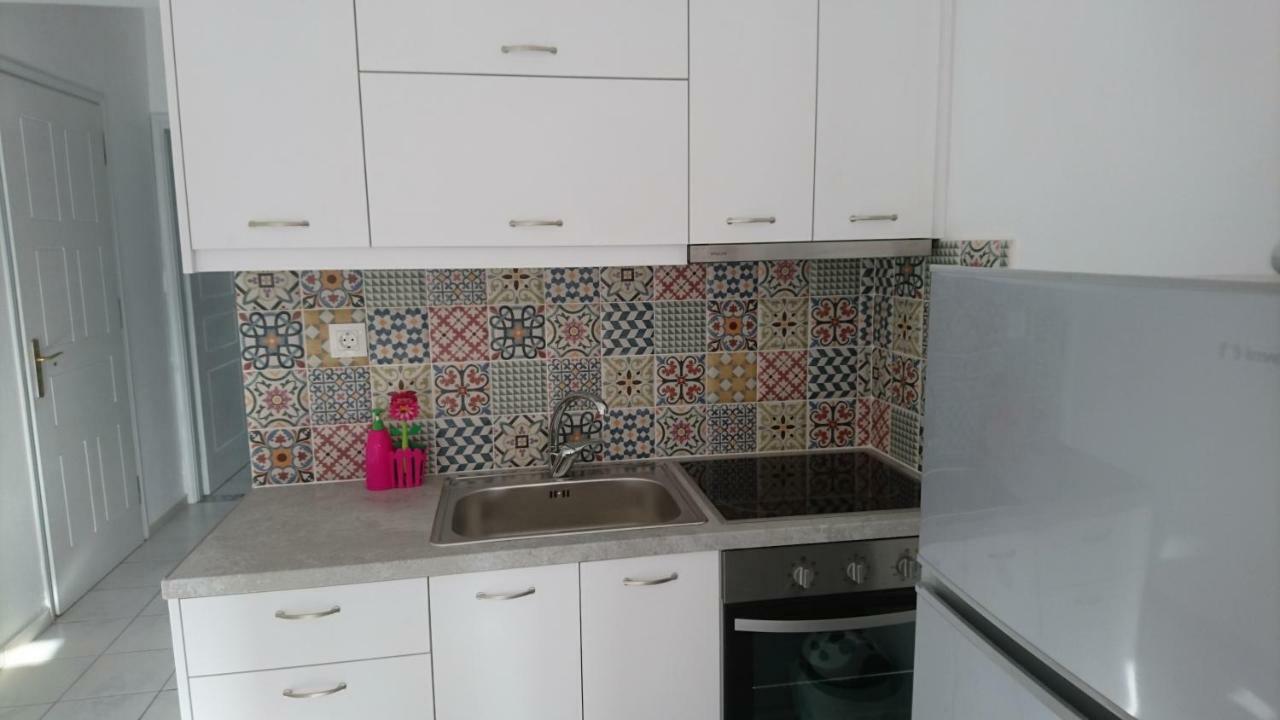 Livadi Apartments ปลาเกียส ภายนอก รูปภาพ